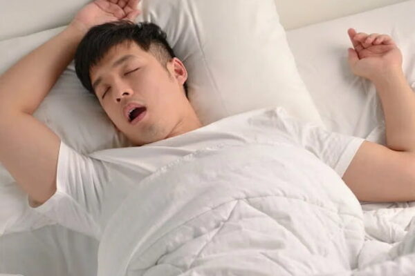 Guy-sleeping-with-mouth-open Guy-sleeping-with-mouth-open